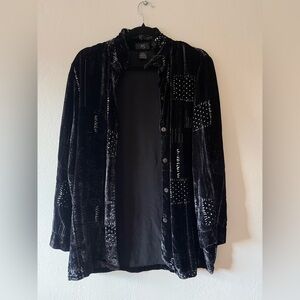 Chic Black Velvet Women's Blazer